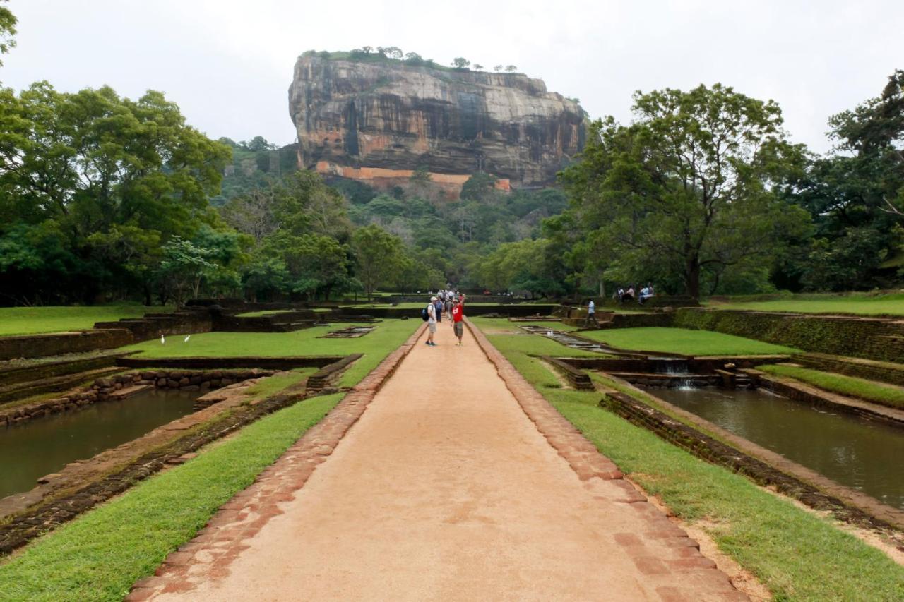 Sat Nam Village Eco-Hotel Sigiriya Ngoại thất bức ảnh